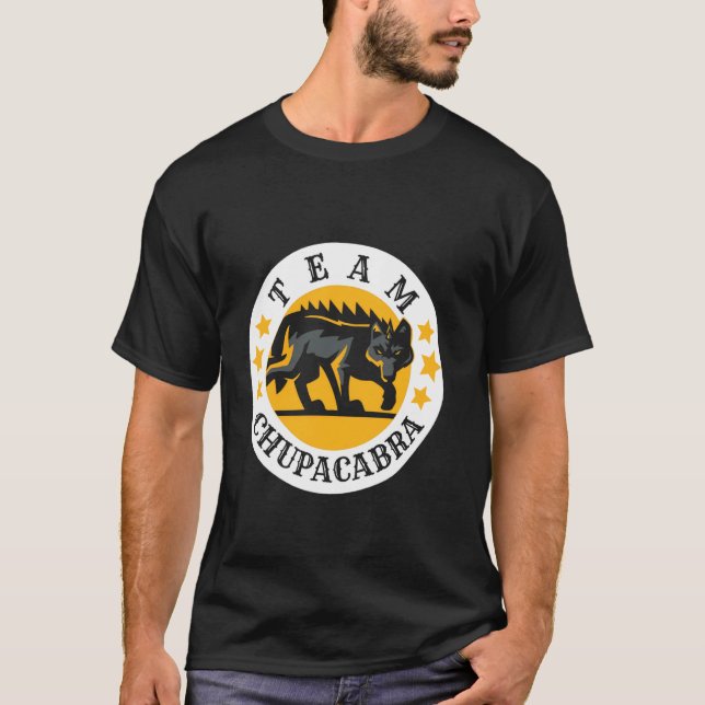 El Chupacabra Mythical Beast Cryptozoology Cryptid T Shirt (Framsida)