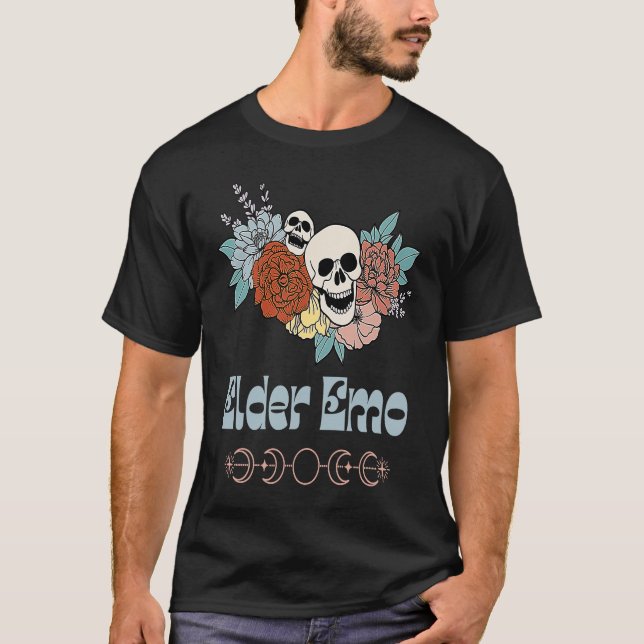 Elder Emo Retro Groovy Skeleton Goth och Gothic Fl T Shirt (Framsida)