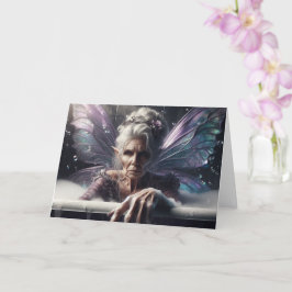 Elder Fairy Woman tar en ed i en Lila Tub Kort