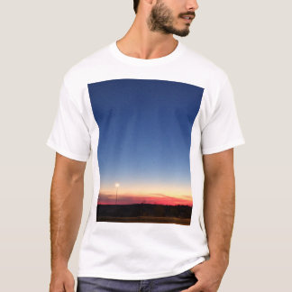 Eldig solnedgångst-shirt för att lysa upp din gard t shirt