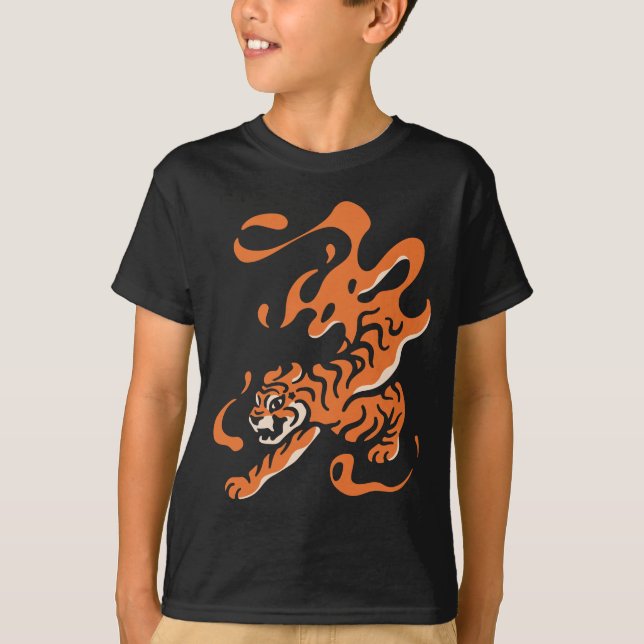 Eldig Tiger: Asiatisk djärv design T Shirt (Framsida)