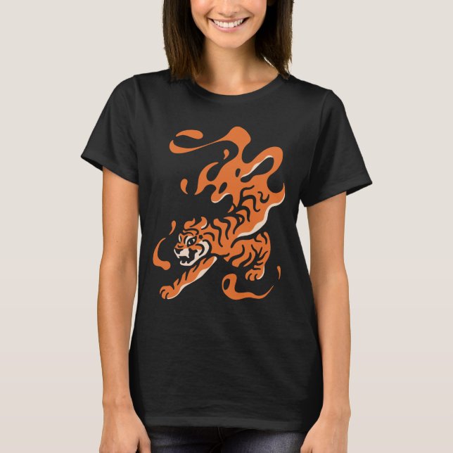 Eldig Tiger: Asiatisk djärv design T Shirt (Framsida)