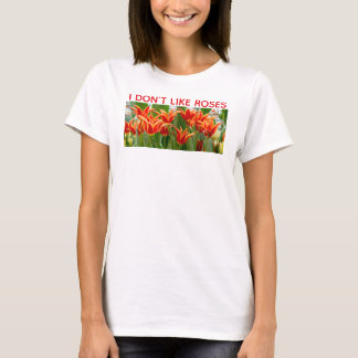 Eldiga liljeformade orange tulpaner t shirt