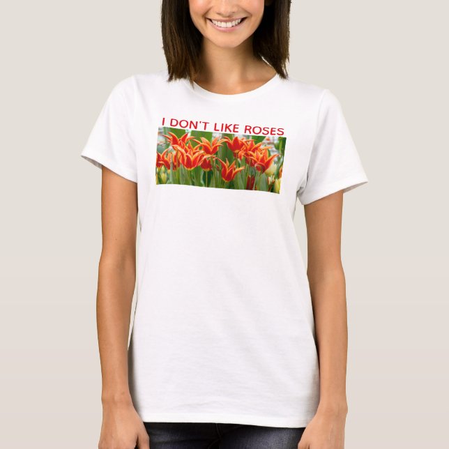 Eldiga liljeformade orange tulpaner t shirt (Framsida)