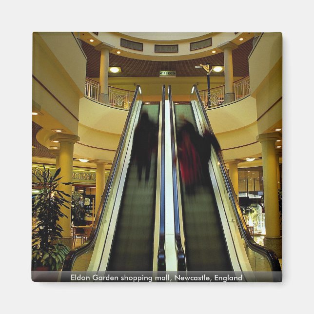Eldon Garden shopping mall, Newcastle, England Magnet (Framsidan)