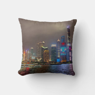 Electric Dreams - Futuristiska Shanghai Skyline, A Kudde