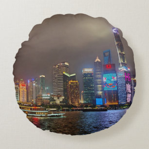 Electric Dreams - Futuristiska Shanghai Skyline, A Rund Kudde