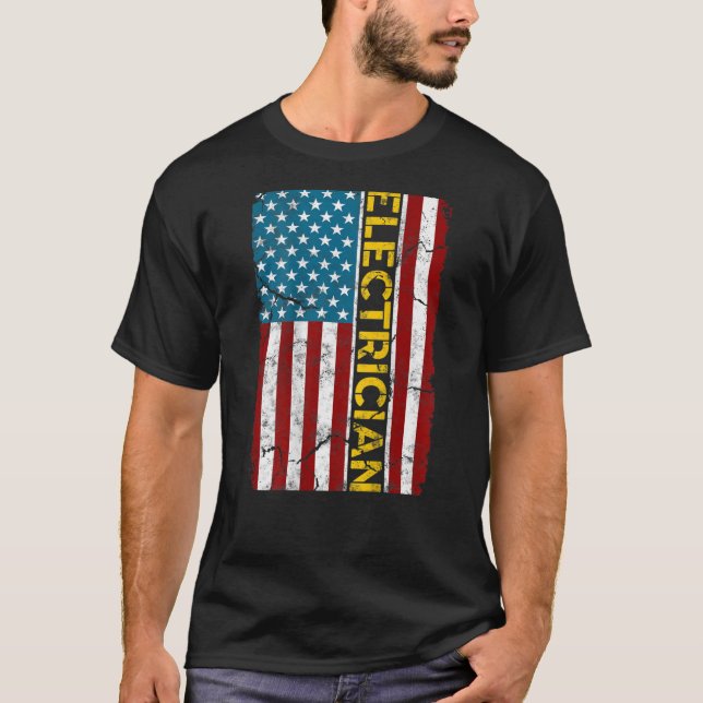 Electrician American Flagga Cable Electrician Engi T Shirt (Framsida)