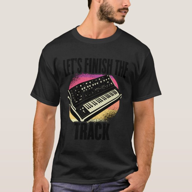 Electronic Music Synthesizer Techno Music Dj Produ T Shirt (Framsida)