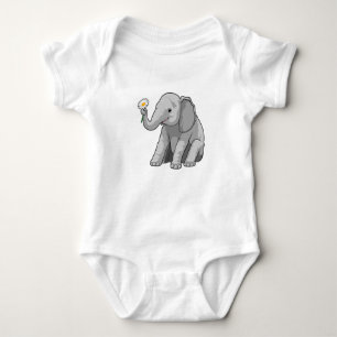 Elefant med blomma t shirt