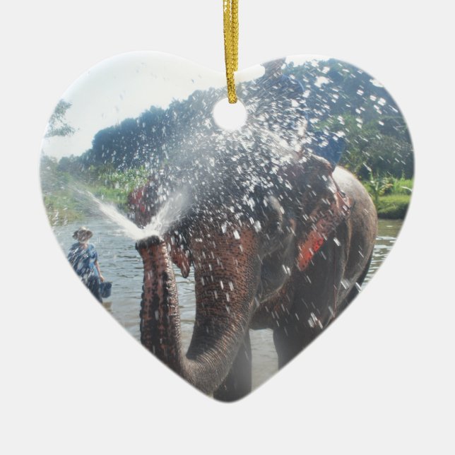 Elefant som besprutar vatten julgransprydnad keramik (Framsidan)