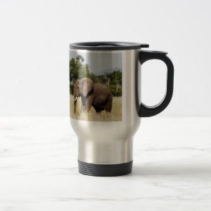 Elefant som går Masai Mara, Kenya travel mug Resemugg
