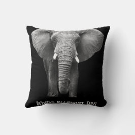 Elefantdagen i elfte världen: Majestisk design Kudde