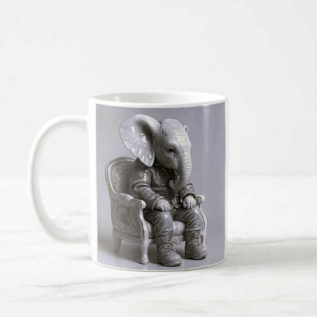 Elefantdräkt i fantasistil kaffemugg (Vänster)