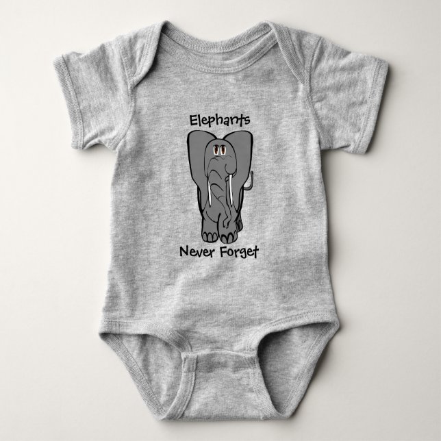 Elefanter glöm aldrig t-shirt (Framsida)
