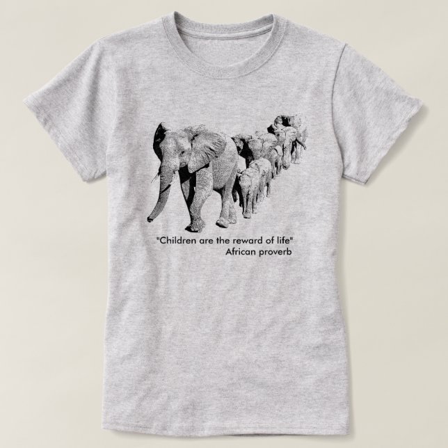 Elefantfamilj i afrikanskt djurliv för procession tee shirt (Design framsida)