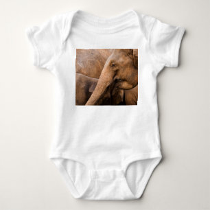 Elefantfamilj: Majestic Wildlife T Shirt