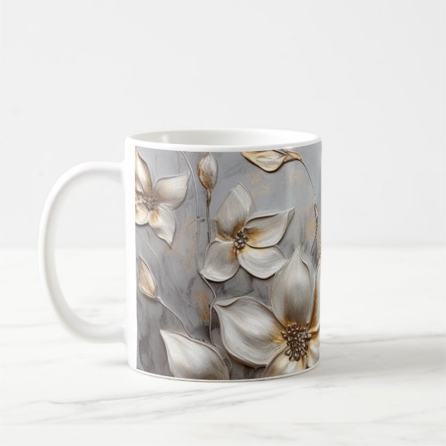 Élégance florale dorée sur argent ✨ kaffemugg (Vänster)