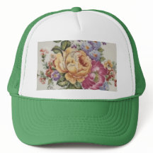 Elegans: Porcelain-Inspired Truckerkeps