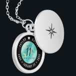 Elegant 11:e årsdagen för Turkos Bröllop Berlockhalsband<br><div class="desc">Högtidlighålla elfte bröllop-årsdagen i stil med detta minnesskåp! Elegantens svarta och vita bokstäver på en marmor i gulten och grönblå bakgrund ger en minnesvärd beröring för detta speciella tillfälle och milstolpe. Anpassa med lycklig parets namn och lägg till ett datum för deras turkosår. Design © W.H. Sim. Se mer på...</div>
