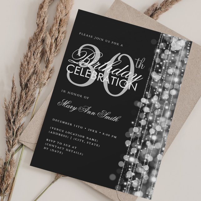 Elegant 30års födelsedag Glam Sparkles Silver & Bl Inbjudningar (Elegant 30th Birthday Glam Sparkles Silver & Black Invitation)