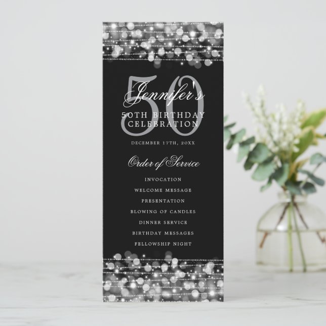 Elegant 50:e Födelsedagsfesten Program Silver w/ M (Stående Fram)