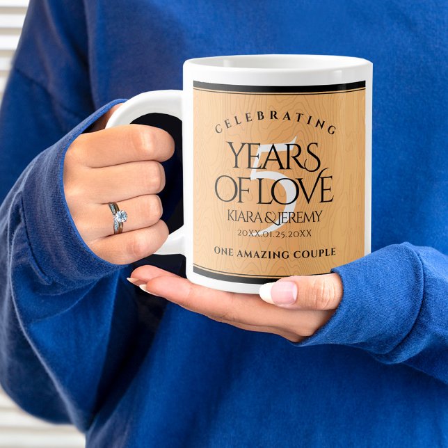 Elegant 5:e Wood Bröllop-årsdagen Firande Jumbo Mugg (5th Wedding Anniversary Jumbo Coffee Mug Cover Photo.)