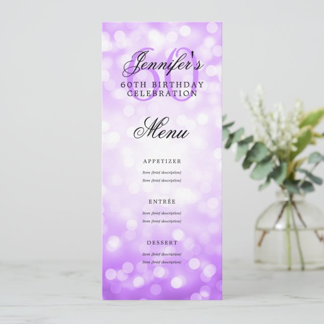 Elegant 60 Birthday Menu Lila Bokeh Ljus Inbjudningar (Stående Fram)