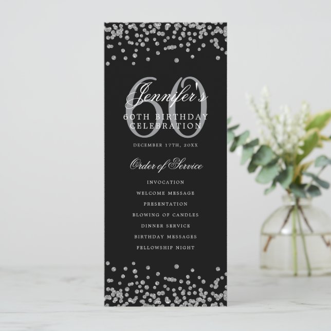Elegant 60:e födelsedagsprogrammet Silver Confetti Inbjudningar (Stående Fram)