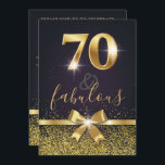 Elegant 70 & 70th födelsedag för sagolikt guld- inbjudningar<br><div class="desc">Elegant snyggtsvart och 70th födelsedaginbjudan för guld. Designsärdrag av guld- glitter och guld- sparkly pilbåge på bekläda såväl som guld omkullkastar 70. Tillfoga partyet specificerar på baksidaen.</div>