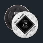 Elegant 75:e Diamond Bröllop-årsdagen Flasköppnare<br><div class="desc">Fira 75:e diamanten bröllop med snyggtens öppnare flaska! Elegantens svarta och vita bokstäver med stiliserad diamantkonfekt på vit bakgrund ger ett minnesvärt tryck för detta speciella tillfälle och en extraordinär milstolpe. Anpassa med parets namn och år av giftermål. Design © W.H. Sim,  Med reserverade Höger. Se mer på zazzle.com/expressionsoccasions</div>