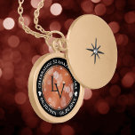 Elegant 8:e årsdagen för Bronze Bröllop Berlockhalsband<br><div class="desc">Fira 8:e eller 32:a bröllop-årsdagen med detta minnesskåp! Elegantens svarta och vita bokstäver med hexagonala konfetti på en brons folieramat ger en minnesvärd beröring för detta speciella tillfälle och (extraordinär) milstolpe. Anpassa med parets initialer, ett speciellt budskap och data för deras bronisjubileum. Design © W.H. Sim. Se mer på zazzle.com/expressionsoccasions...</div>