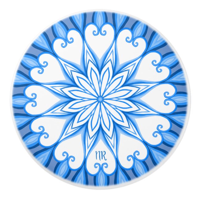 Elegant Aesthetic White & Blue Mandala Monogrammed Knopp (Framsidan)