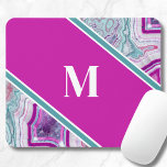 Elegant Agate Initial Monogram Musmatta<br><div class="desc">Girly Teal Lila Agate Stone Initial Monogram Mouse Pad. Kristallerna och geoderna fortsätter att vara en favorittrend! Den här utskriften har en skarp bild av en pulserande teal eller turkos och geodesten för lila eller magenta, komplett med små kristaller. Lägg till ditt första för att göra det till ditt eget....</div>