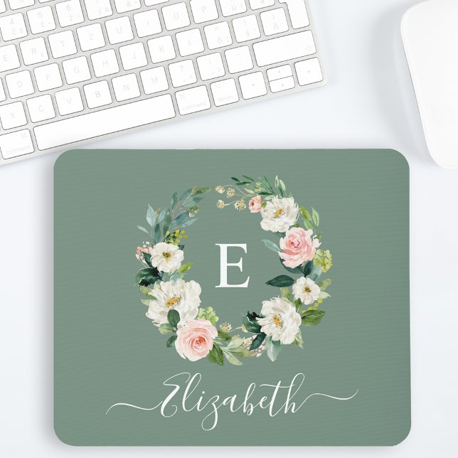 Elegant akvarell rosa blomster- sagegrön monogram musmatta (Customize to change text size, color or text style.)