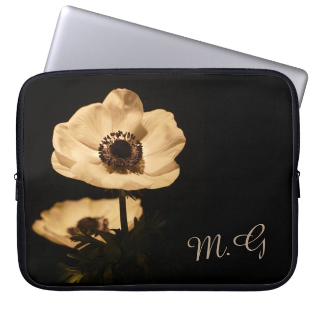Elegant Anemone Flowers Initials Laptop Fodral (Framsidan)