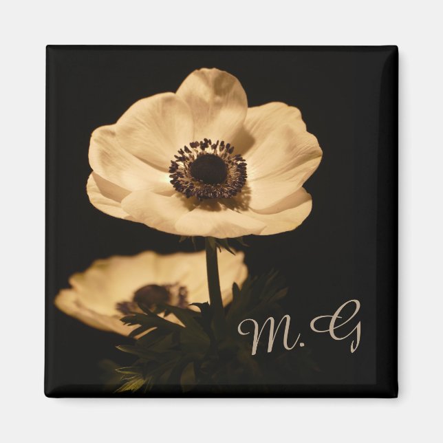 Elegant Anemone Flowers Initials Magnet (Framsidan)