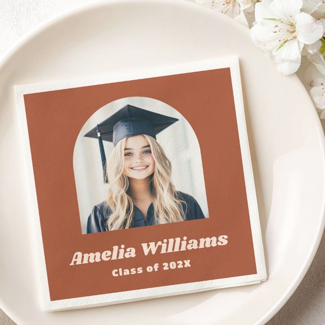 Elegant arch student fotoretro namn terracotta pappersservett (Elegant arch graduate photo retro name terracotta napkins)
