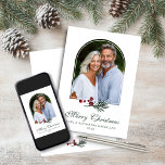 Elegant Arch Winter Greenery julfoto Julkort<br><div class="desc">Elegant Arch Winter Greenery Helgdag Photo jul Card med ditt favoritfoto i vår moderna båge. En sprit av mjuk,  modern grej från gräs och bär perfekt kostym denna elegant botaniskt helgdag kort. Kontakta oss på cedarandstring@gmail.com om du behöver hjälp med designen eller matchande produkter.</div>