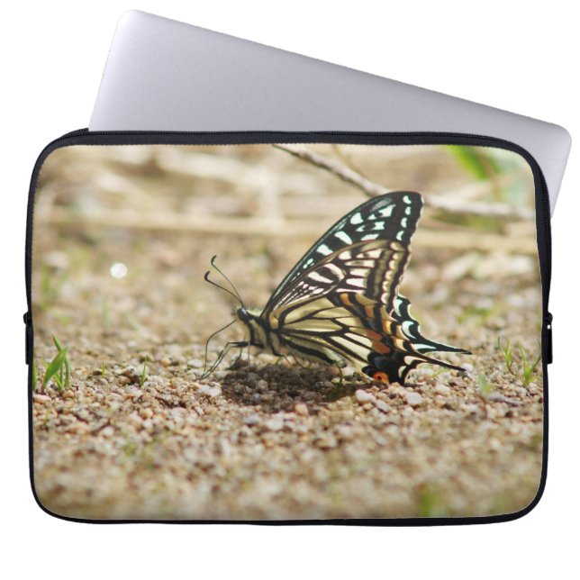 Elegant Asian Swallowtail Butterfly - Detailed Mac Laptop Fodral (Framsidan)