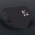 Elegant av kol-Grått Monogram   Namn | Tvåsidig Slips<br><div class="desc">En elegant som har ett fet vitt monogram över en Charcol-Grått-bakgrund. Ovanpå detta monogram sitter ditt förnamn eller efternamn som är skrivet i alla huvudstäder. Över 40  unika färg finns i både ensidiga och tvåsidiga versioner. Du kan bläddra bland dem genom att klicka på samlingslänken.</div>