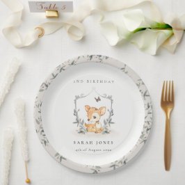 Elegant Baby Hjort Blommigt Vapensköld vid någon å