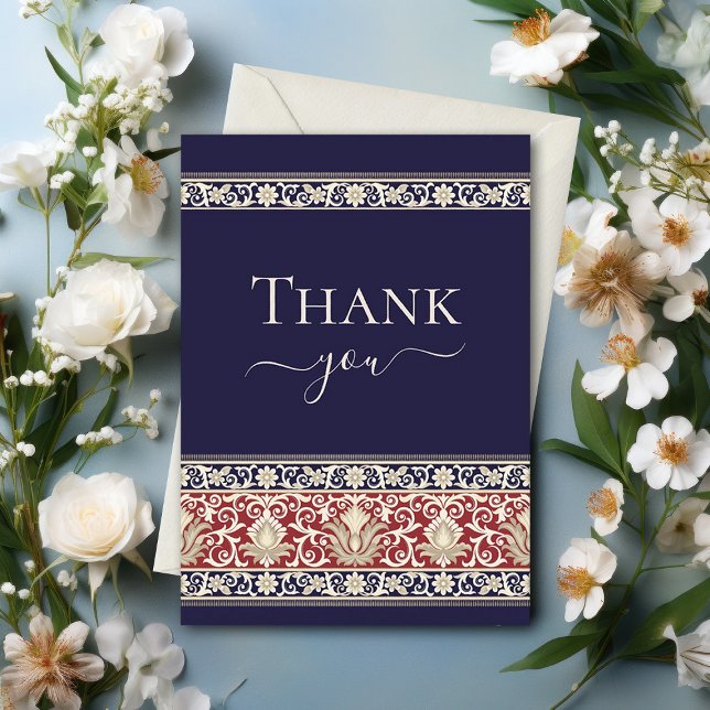 Elegant Baroque Snöre på Blue Tack Kort (Elegant Thank You card with flourishing baroque lace strips in cream with red accents on blue.)
