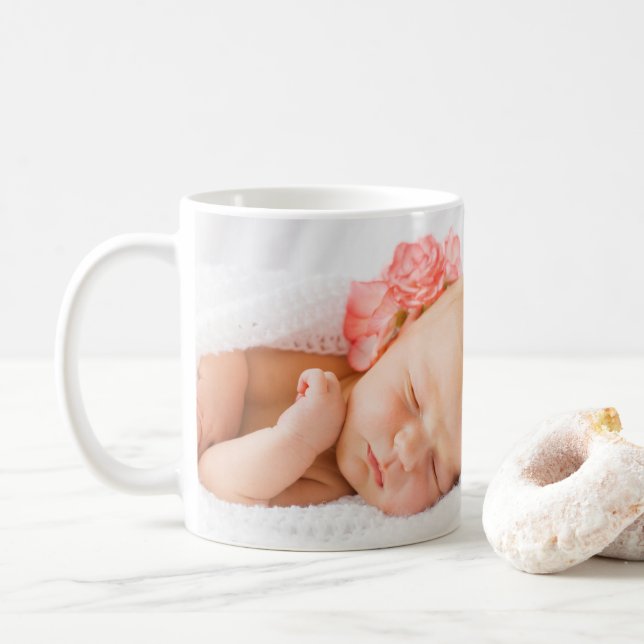 Elegant bebis födelseannonsering – med foto kaffemugg (Med munk)