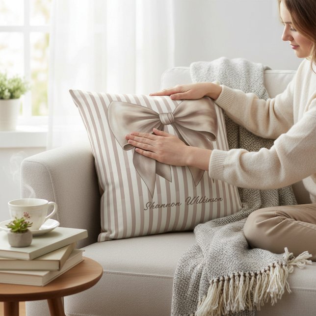 Elegant Beige Band Randig Design Kuddslang Kudde (Skapare uppladdad)