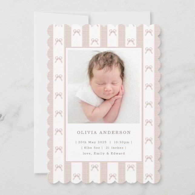 Elegant Beige Bandbåge Flicka Födelse Tillkännagiv Meddelande (Framsida)