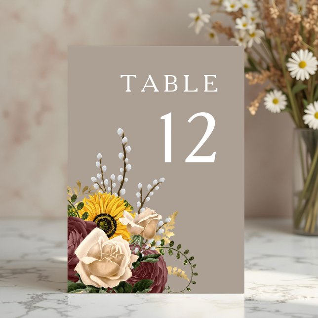 Elegant Beige Blommig Bröllop Bordsnummer (Elegant Taupe Floral Wedding Table Number)