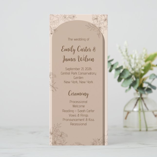 Elegant Beige Floral Wedding Program (Stående Fram)
