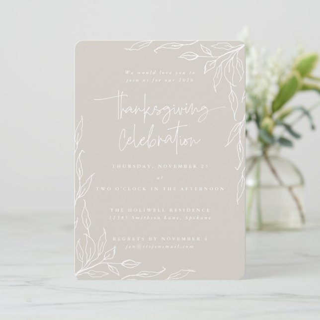 Elegant Beige Modern Löv Motif Thanksgiving Inbjudningar (Stående Fram)