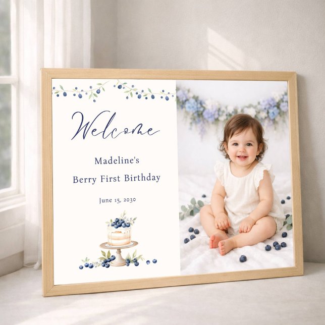 Elegant Berry First Birthday Photo Welcome Poster (Skapare uppladdad)